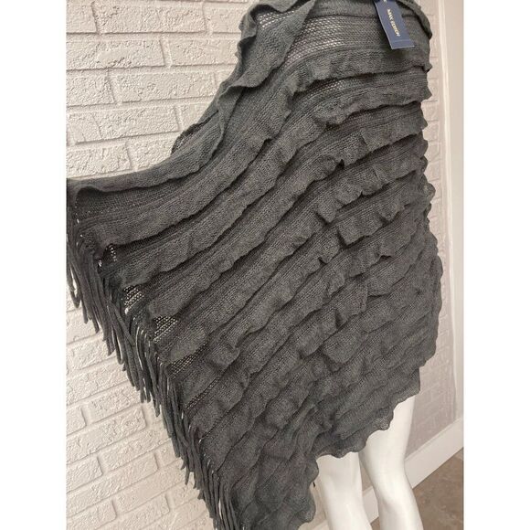 Max Edition Women Asymmetrical Knit Layered Fringe Shrug Ponch Size XS / S - Picture 9 of 11